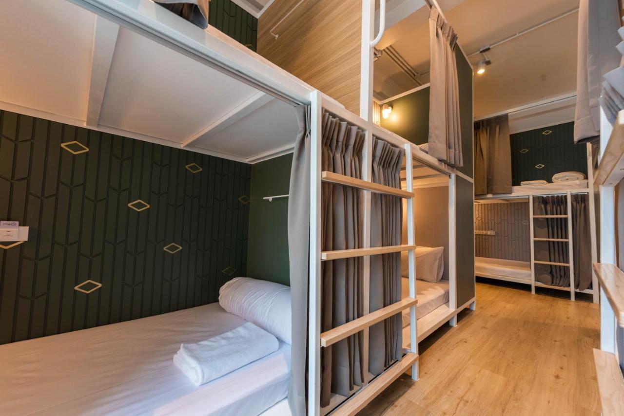 Boxpackers Hostel Phranakorn Bangkok Exterior photo