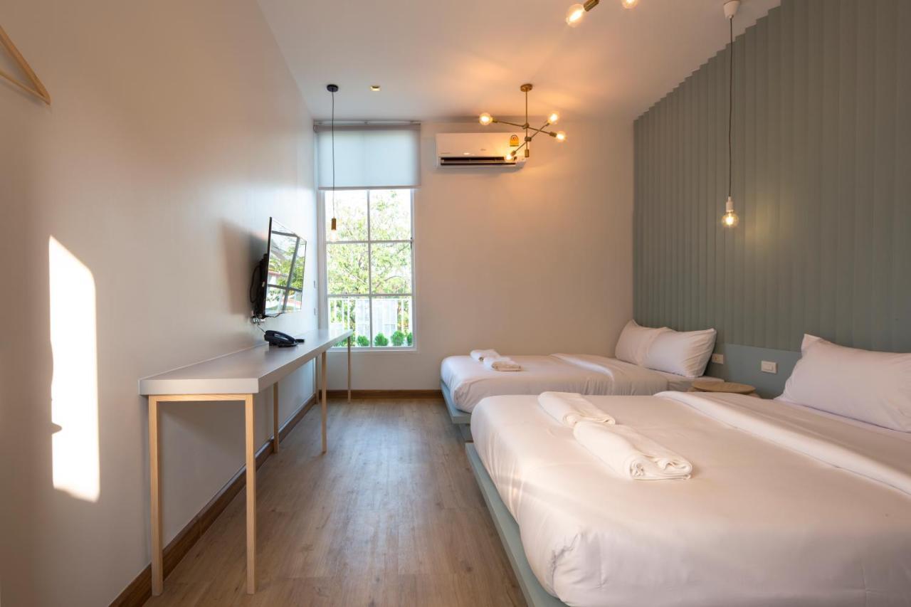Boxpackers Hostel Phranakorn Bangkok Exterior photo